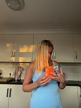 Alysse online show from July 10, 7:36 pm