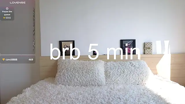 Snapshot of AstridRos chatting on April 7, 1:18 am AstridRos online show from April 7, 1:18 am