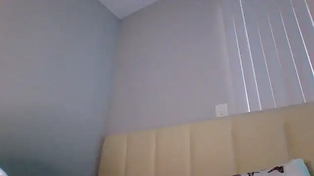 madzbailey online show from June 17, 4:39 pm