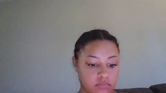 madzbailey online show from July 7, 8:01 pm