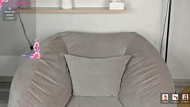 Amy-Desiree online show from April 23, 12:39 am