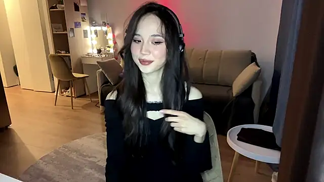 Snapshot of Elizabetswan chatting on April 21, 5:19 pm Elizabetswan online show from April 21, 5:19 pm