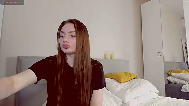Snapshot of Aphrodite_Portman chatting on May 3, 1:55 am Aphrodite Portman online show from May 3, 1:55 am