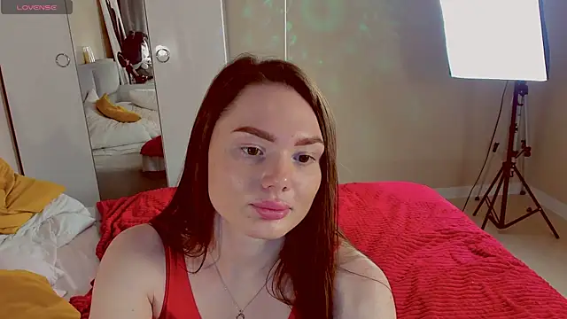 Snapshot of Aphrodite_Portman chatting on April 11, 4:42 am Aphrodite Portman online show from April 11, 4:42 am