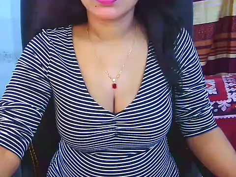 Snapshot of Noor_Zarin chatting on April 19, 1:12 pm Noor Zarin online show from April 19, 1:12 pm