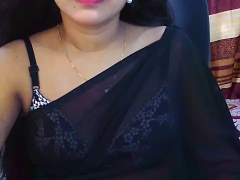 Snapshot of Noor_Zarin chatting on April 18, 10:50 am Noor Zarin online show from April 18, 10:50 am
