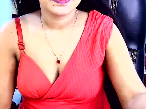 Snapshot of Noor_Zarin chatting on April 21, 1:42 am Noor Zarin online show from April 21, 1:42 am