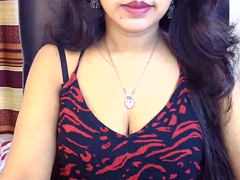 Snapshot of Noor_Zarin chatting on April 28, 11:31 pm Noor Zarin online show from April 28, 11:31 pm