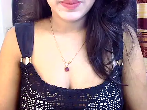 Snapshot of Noor_Zarin chatting on May 4, 2:26 am Noor Zarin online show from May 4, 2:26 am