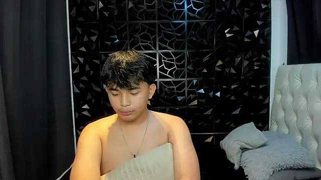 xloverbigcock online show from April 6, 4:30 am