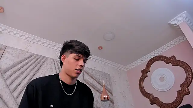 DamiaanXx online show from April 8, 12:39 pm