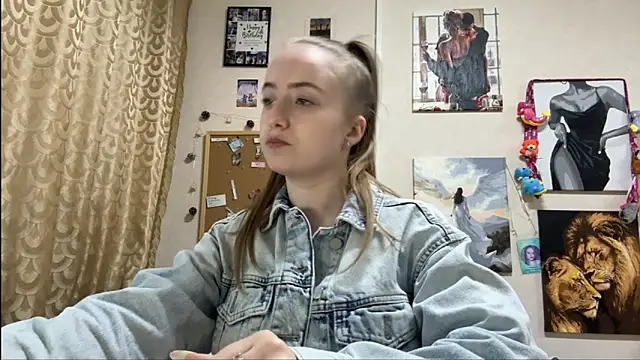 SabinaHaggen online show from April 22, 4:25 pm