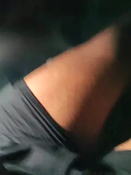 smalldick691333 online show from May 22, 6:39 pm