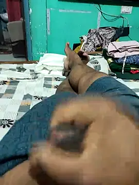 smalldick691333 online show from April 22, 7:59 am