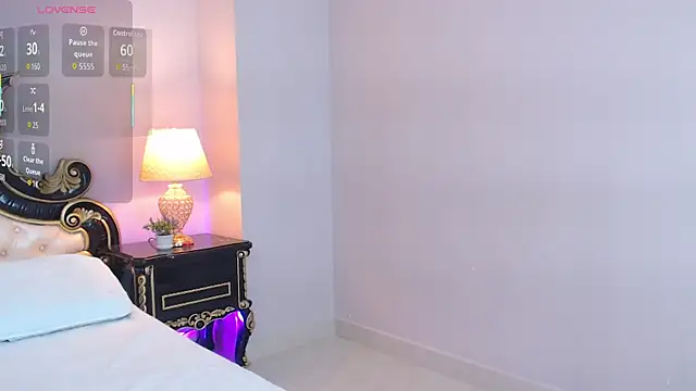 BonnyCandy online show from April 3, 11:49 am