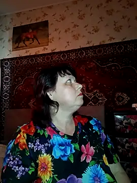 AuroKaria online show from April 4, 8:21 am