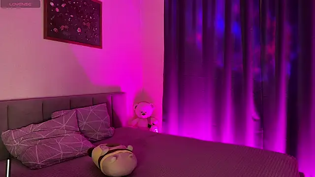 Snapshot of Polly_Candy chatting on April 5, 4:02 pm Polly Candy online show from April 5, 4:02 pm