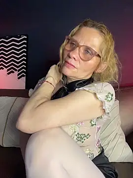 EvangelineLove  online show from May 21, 8:17 pm
