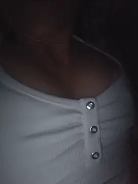 sara 41 online show from June 18, 11:10 pm