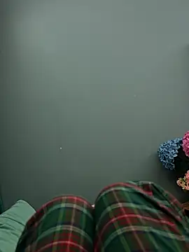 sara 41 online show from April 2, 8:48 pm