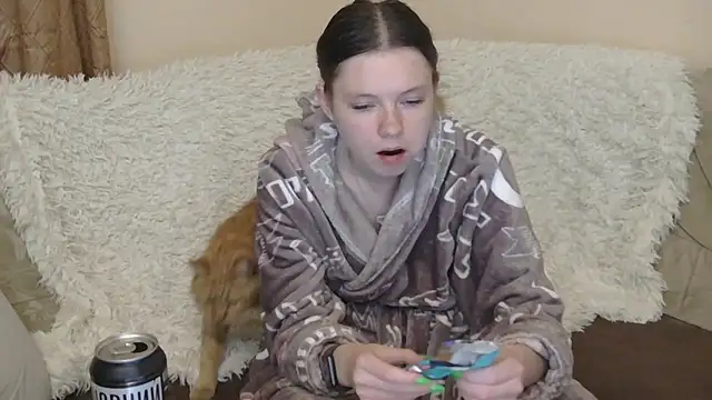 JessicaHolland1 online show from May 10, 5:59 pm