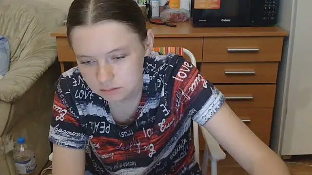 Snapshot of JessicaHolland1 chatting on July 19, 5:32 pm JessicaHolland1 online show from July 19, 5:32 pm