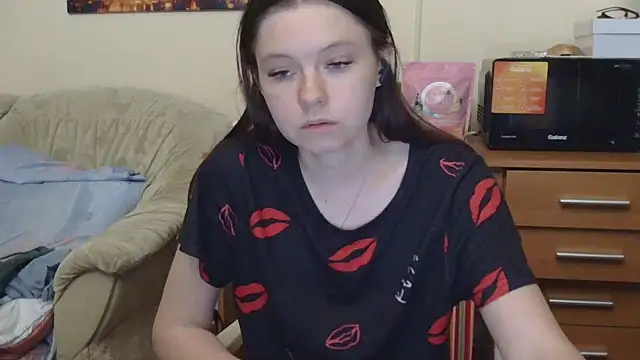 JessicaHolland1 online show from May 31, 6:09 pm