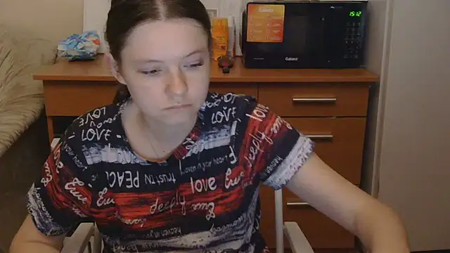 Snapshot of JessicaHolland1 chatting on July 5, 6:37 pm JessicaHolland1 online show from July 5, 6:37 pm