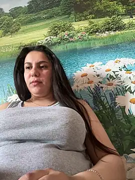 Mary Lia online show from May 3, 11:15 am
