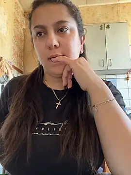 Mary Lia online show from May 5, 10:40 am