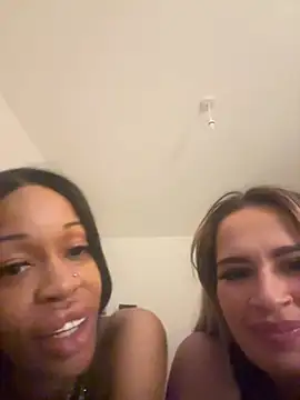 Rosie-B online show from April 14, 9:53 pm