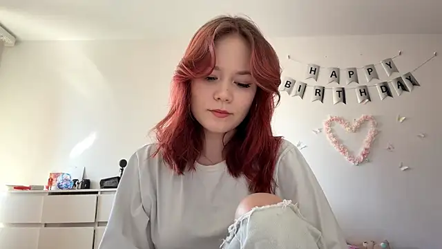 BernieceFender online show from April 5, 9:05 am