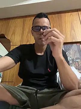 LucasGostoso30 online show from April 11, 6:33 pm