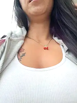 Snapshot of VALERY-94 chatting on April 8, 12:06 pm VALERY-94 online show from April 8, 12:06 pm