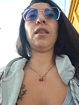 Snapshot of VALERY-94 chatting on April 7, 12:07 pm VALERY-94 online show from April 7, 12:07 pm