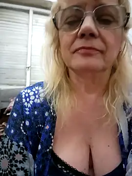 MatureElegantWidow online show from May 1, 2:05 am