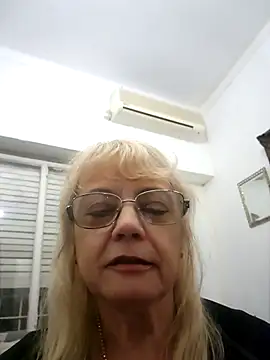 MatureElegantWidow online show from April 10, 10:17 pm