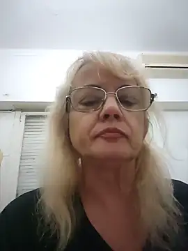 MatureElegantWidow online show from May 18, 1:06 am
