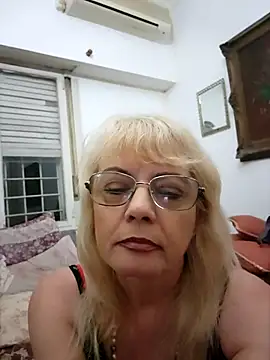 MatureElegantWidow online show from April 5, 1:56 am