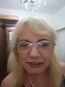 MatureElegantWidow online show from May 15, 12:19 am