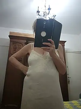 MatureElegantWidow online show from June 25, 9:31 pm