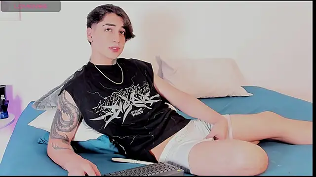 Thiago angel online show from May 10, 5:11 am