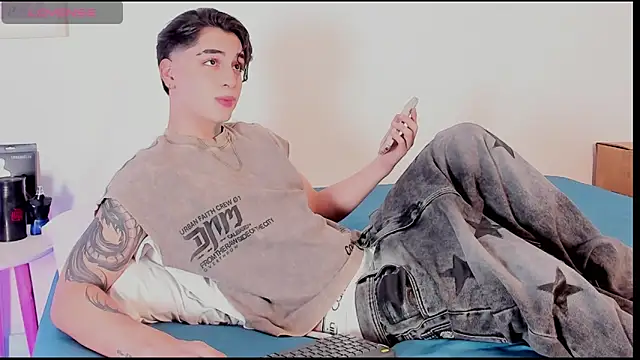 Thiago angel online show from May 3, 12:16 am