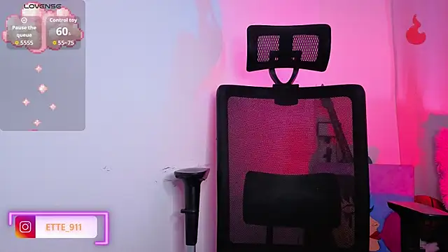 ETTE MOON online show from July 3, 2:18 am