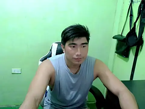 Snapshot of Hunkfireman chatting on June 12, 12:41 am Hunkfireman online show from June 12, 12:41 am