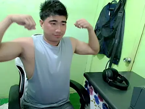 Snapshot of Hunkfireman chatting on May 23, 12:53 am Hunkfireman online show from May 23, 12:53 am