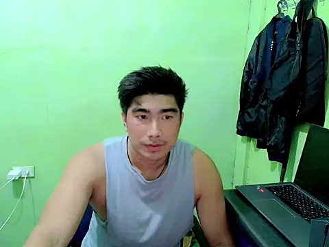 Hunkfireman online show from April 10, 1:12 am