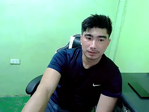 Snapshot of Hunkfireman chatting on July 8, 11:27 pm Hunkfireman online show from July 8, 11:27 pm
