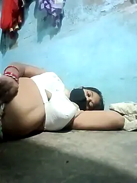 SEEMA 012 online show from April 22, 8:26 pm