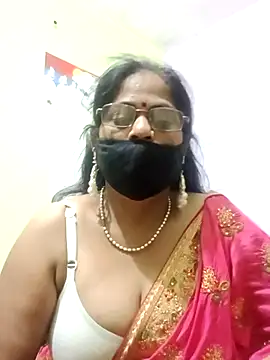 SEEMA 012 online show from April 23, 8:43 am